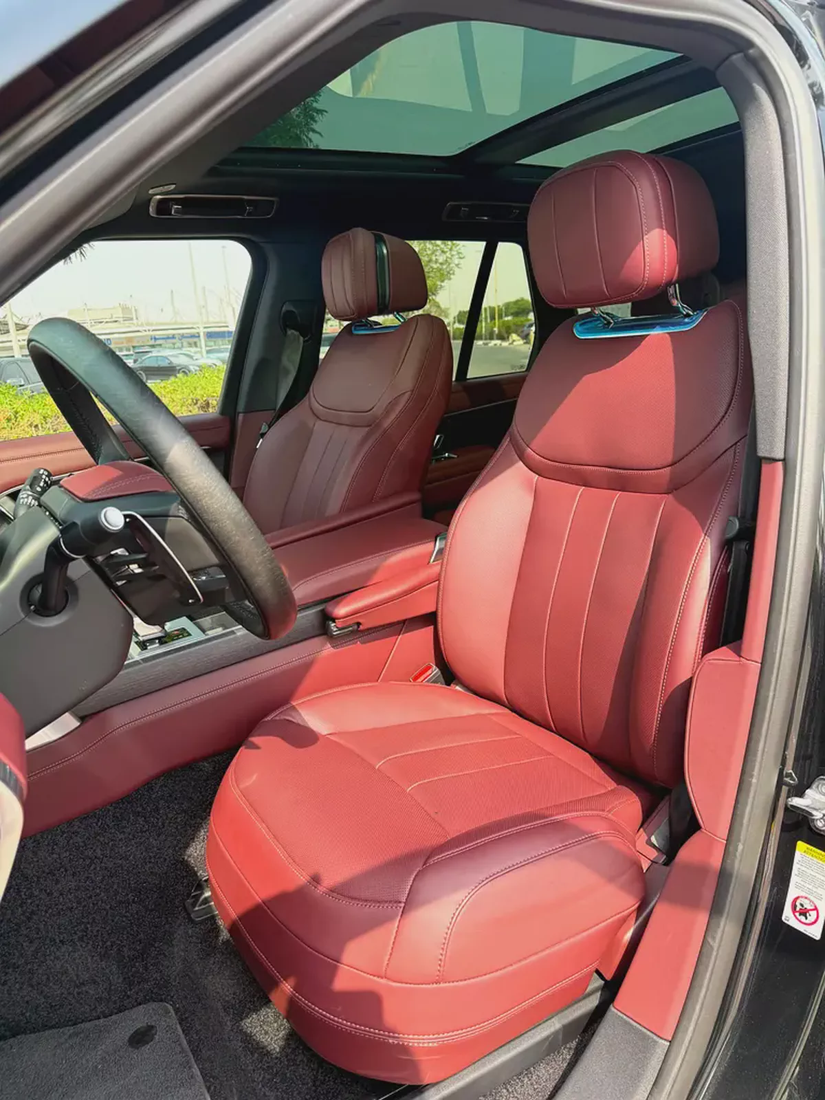 Land Rover Range Rover P400 SE 2025 - Canadian Specs - Brand New-10-10
