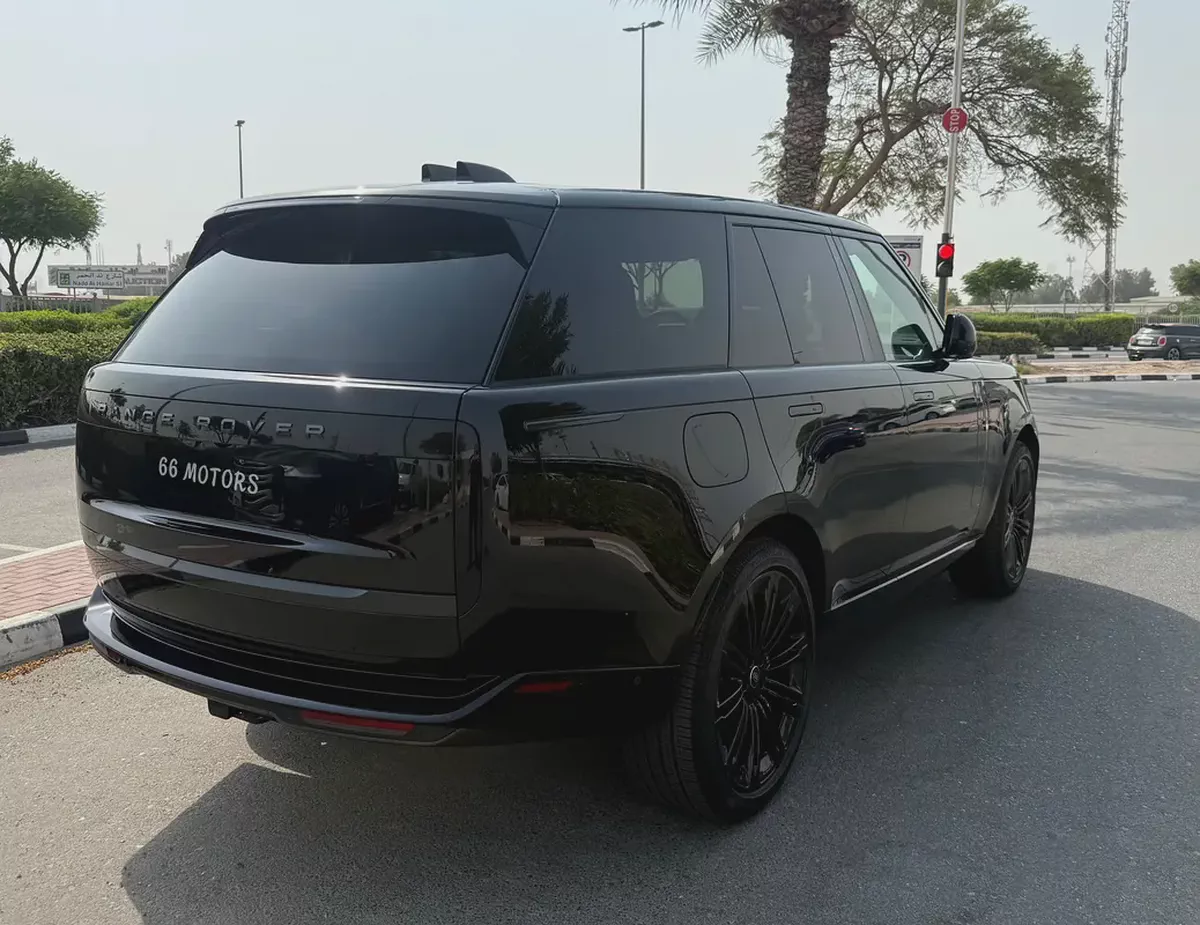 Land Rover Range Rover P400 SE 2025 - Canadian Specs - Brand New-4-4