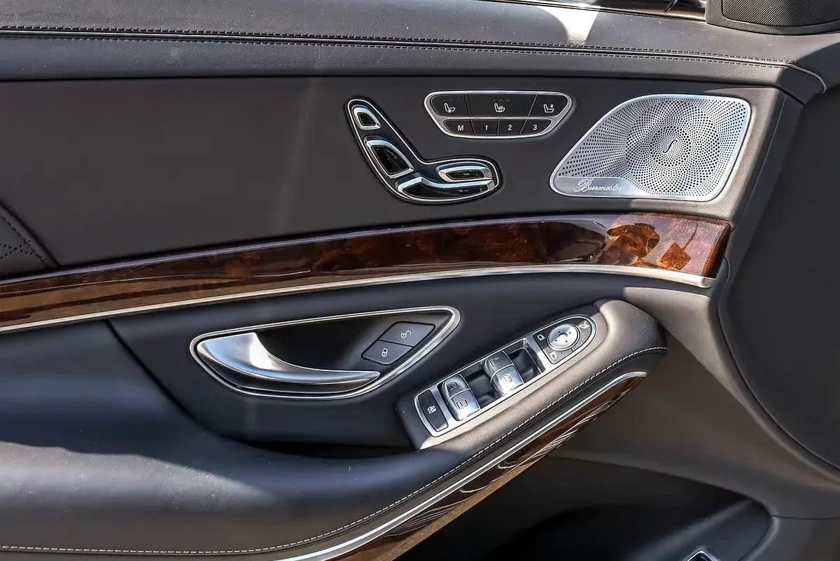 Mercedes Benz S600L 2018-10-10