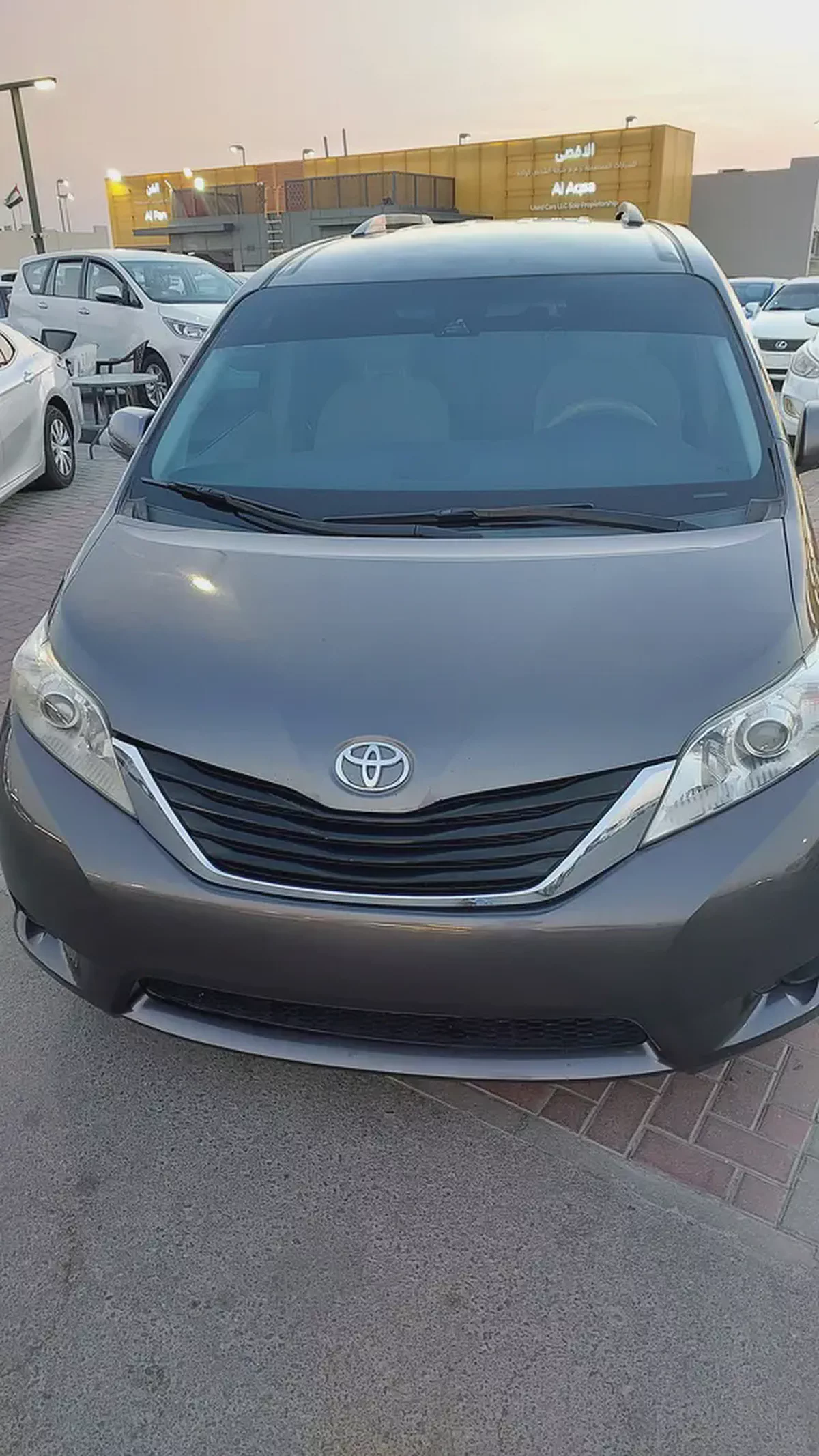 2011 Toyota Sienna SE | American Specs | Well Maintained Family Van-15-15