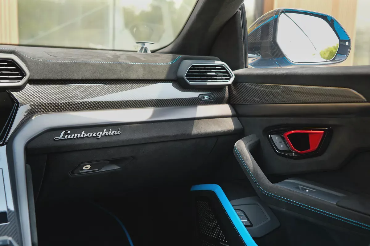 2024 Lamborghini Urus Performante | Excelent Condition | Baby Blue color |-13-13
