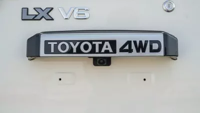 Toyota Land Cruiser 70 Series LC 76 4.0L LX 2026 GCC Specs-7