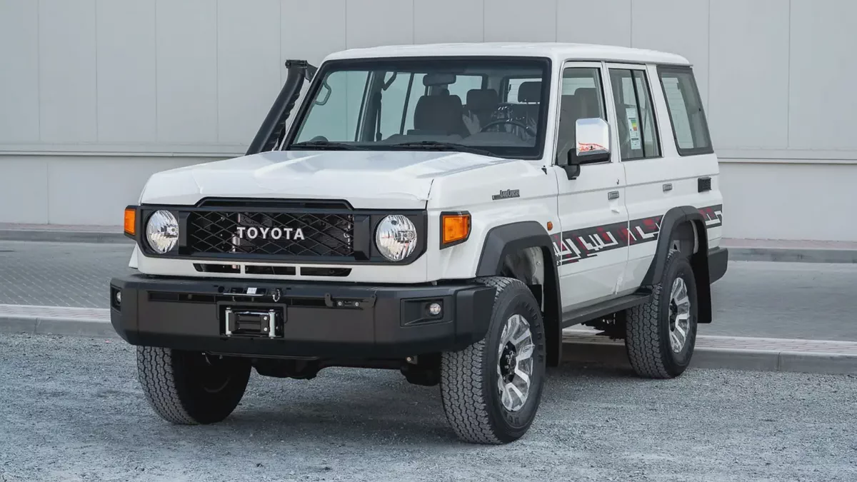 Toyota Land Cruiser 70 Series LC 76 4.0L LX 2026 GCC Specs