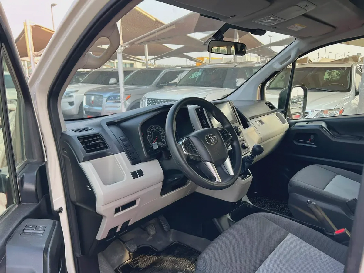 2025 Toyota Hiace | 13 Seats | Manual | petrol | Ref#1144-7-7