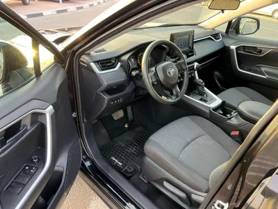 Toyota RAV4 LE 2021 Toyota Rav4 MidOption 2.5L V4 - AWD 4x4 - Rear Camera & Radar-9