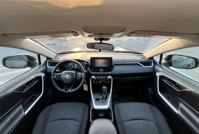 Toyota RAV4 LE 2021 Toyota Rav4 MidOption 2.5L V4 - AWD 4x4 - Rear Camera & Radar-14