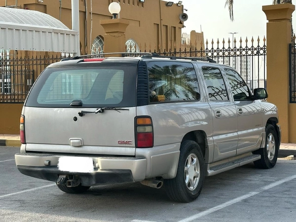 GMC Yukon Denali SUV