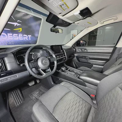 2022 Nissan Pathfinder SV-8