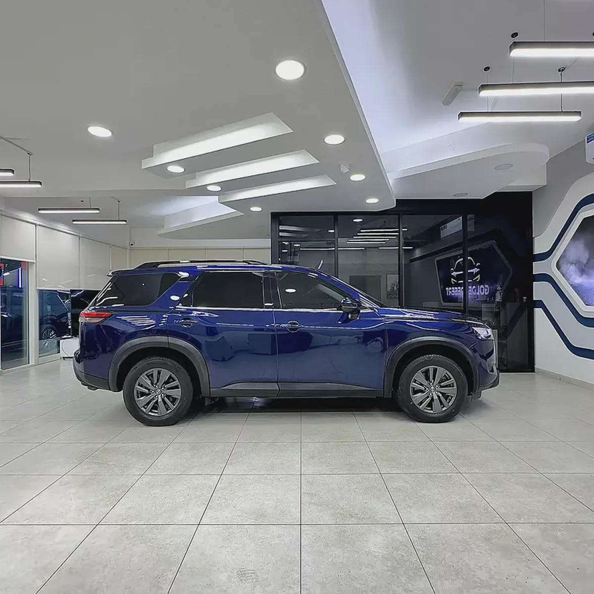 2022 Nissan Pathfinder SV-2-2