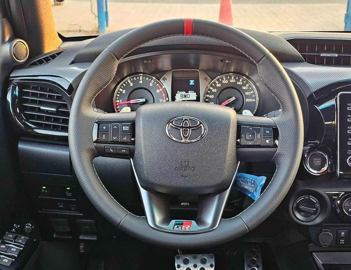 Toyota Hilux GR SPORT | 4.0L V6 PETROL | BLIND SPOT | OVER FNDER+WIDE BODY | 360 САМ | DIFF LOCK | CODE # H4GRY-7-0