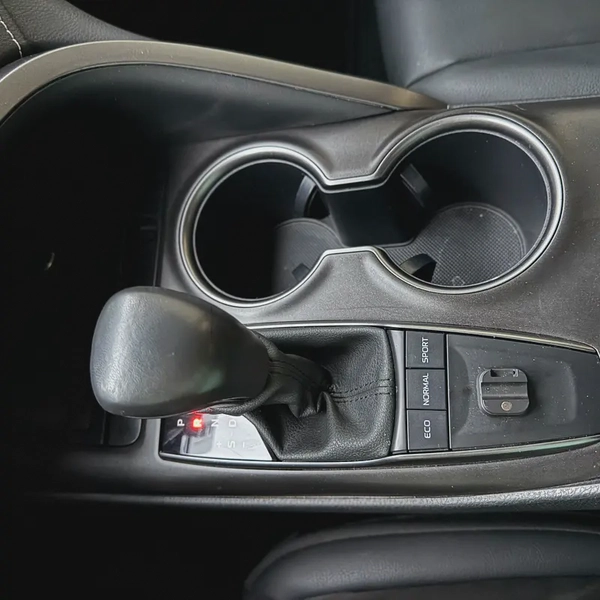 2024 Toyota Camry SE - American Specs