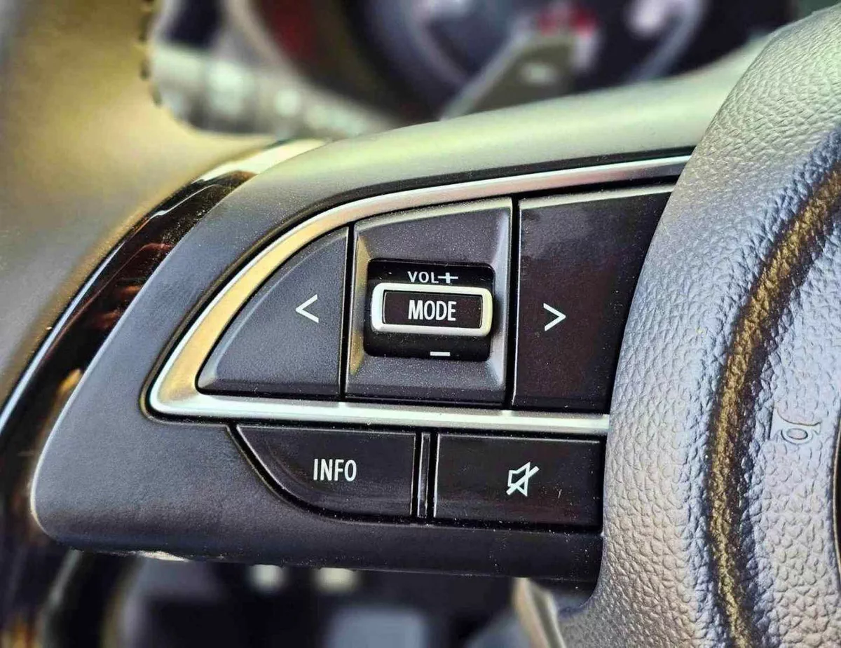 Suzuki Swift GLX SUZUKI SWIFT GLX HYBRID || RADAR | PETROL AT 1.2L V4 (CODE # SWGLXFOH) GRAY 2026-21-0