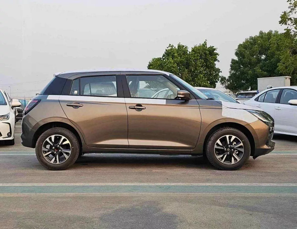 Suzuki Swift GLX SUZUKI SWIFT GLX HYBRID || RADAR | PETROL AT 1.2L V4 (CODE # SWGLXFOH) GRAY 2026-1-0
