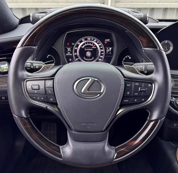 Lexus LS 500 2022 | Well Maintained | GCC Specs | GCC | Pristine Condition