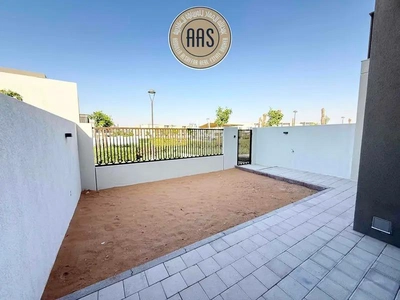 READY TO MOVE // BRAND NEW 3BR+ MAID VILLA-2