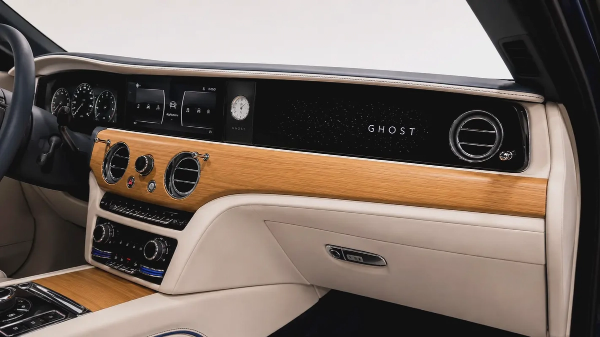 2021 | Rolls Royce Ghost BB | GCC SPECS | Full Service history | Low Mileage-16-16