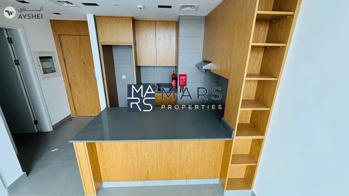 Modern 1BHK with Gorgeous Poolview – Perfect Spot-2-2