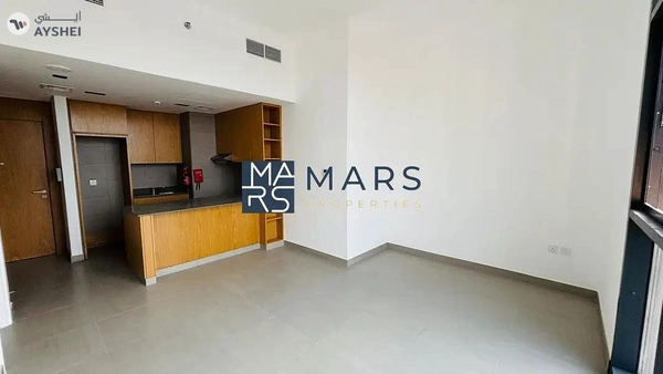 Modern 1BHK with Gorgeous Poolview – Perfect Spot