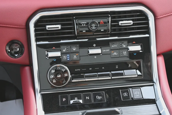Nissan Patrol LE Platinum City 2026 - GCC Specs - New