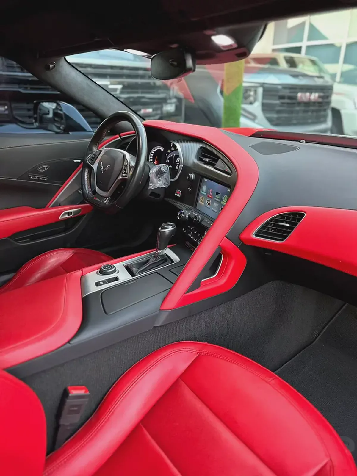 CHEVROLET CORVETTE C7 ZO6 GCC 2019 FULL OPTION ORIGINAL PAINT PERFECT CONDITION FULL SERVICE HISTORY-6-6