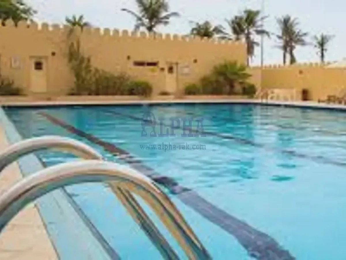 Large 1 BR | Behind The Mall | Spacios Apartment-5-5