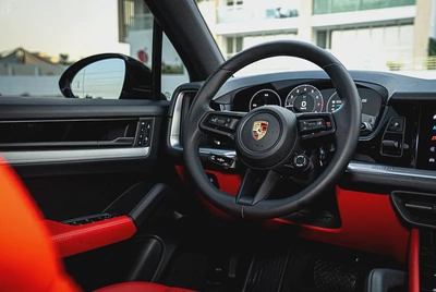 2024 | Porsche Cayenne | Low Mileage | One Year Warranty | Standard |-10