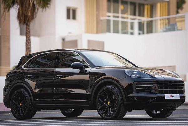 2024 | Porsche Cayenne | Low Mileage | One Year Warranty | Standard |