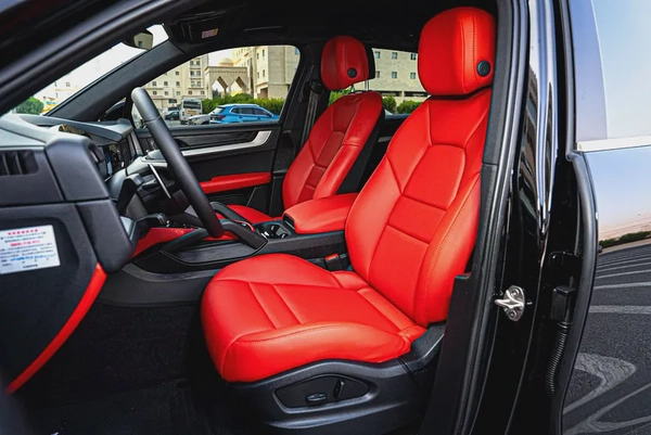 2024 | Porsche Cayenne | Low Mileage | One Year Warranty | Standard |