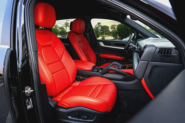 2024 | Porsche Cayenne | Low Mileage | One Year Warranty | Standard |