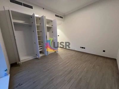 WELL MAINTAINED 1BR W/ BALCONY CLOSE TO METRO 85K-11