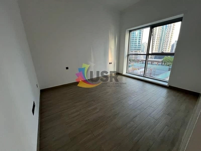 WELL MAINTAINED 1BR W/ BALCONY CLOSE TO METRO 85K-3