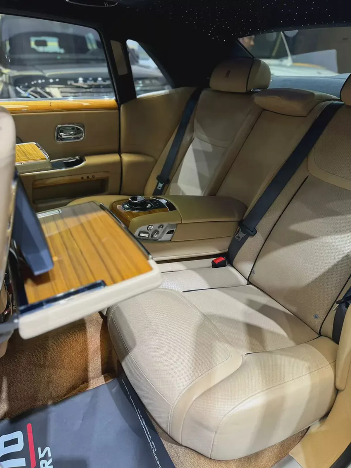 Pristine 2015 Rolls-Royce Ghost | GCC Specs | Low Mileage-13-13