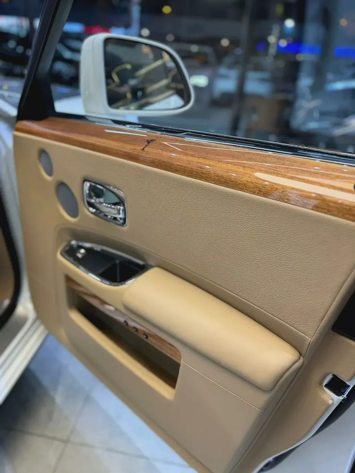 Pristine 2015 Rolls-Royce Ghost | GCC Specs | Low Mileage-6-6