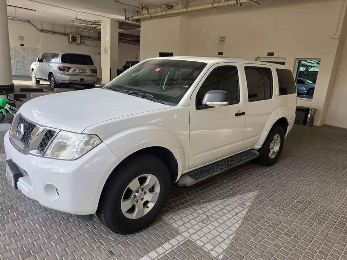 Nissan Pathfinder V6 Nissan Pathfinder 2015 GCC specs
