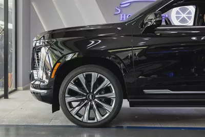 2025 - Cadillac Escalade Sport Platinum V8 for 444,000.00 AED-8