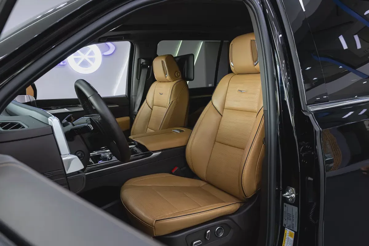 2025 - Cadillac Escalade Sport Platinum V8 for 444,000.00 AED-10-10