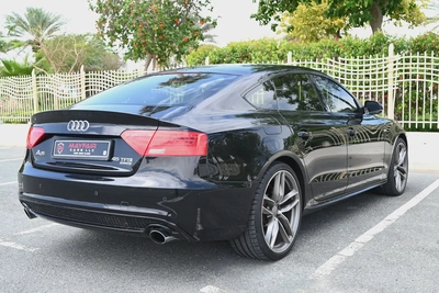 0% DP -  S-LINE AUDI A5 2016 - ACCIDENT FREE - GCC-7