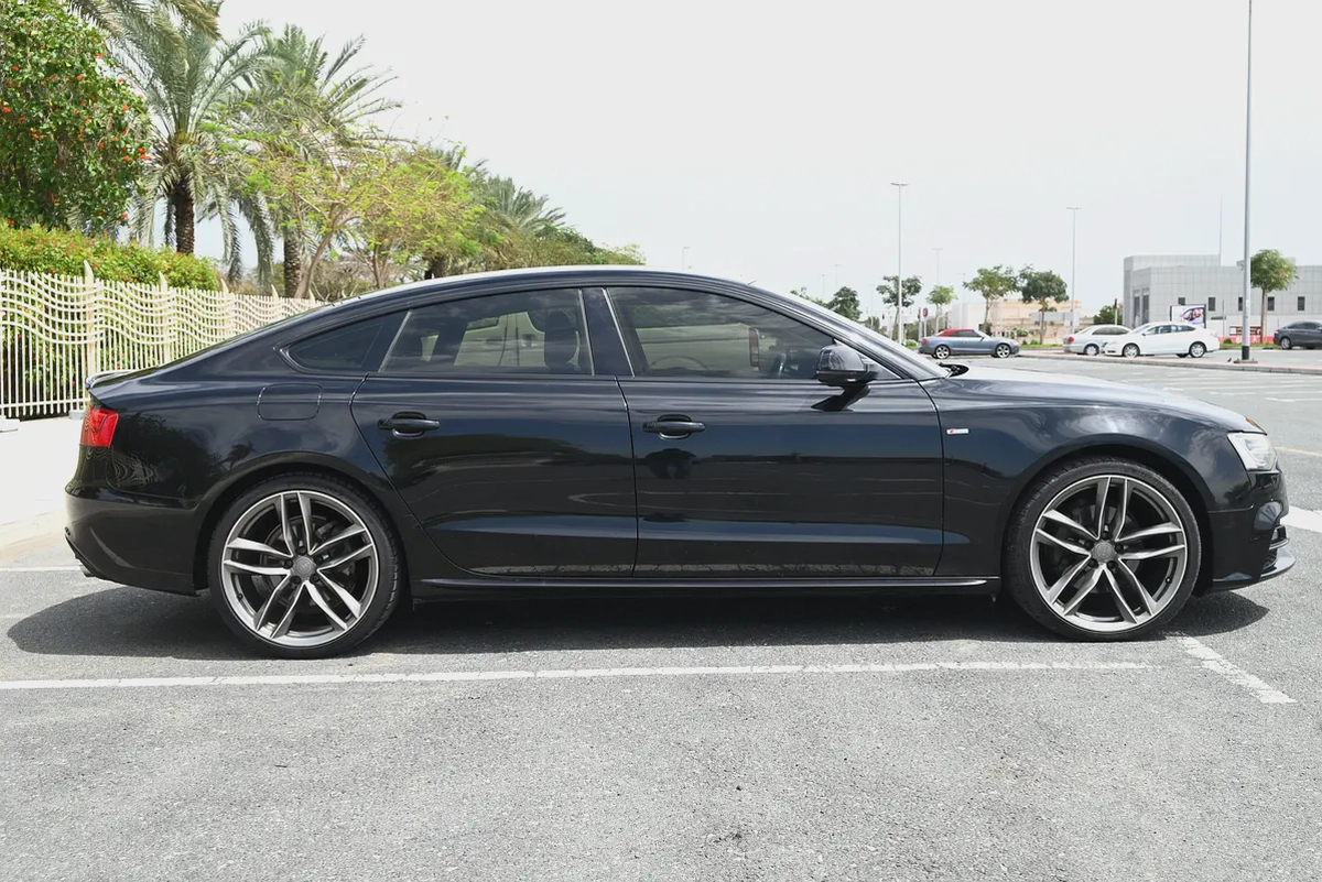 0% DP -  S-LINE AUDI A5 2016 - ACCIDENT FREE - GCC-4-4