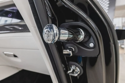 Rolls-Royce Spectre-5