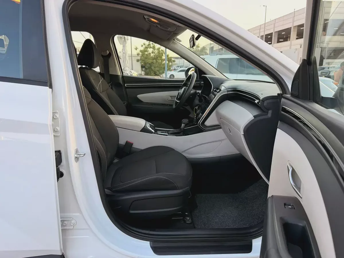 Hyundai Tucson 2022 GCC Specs 2000 CC-8-8