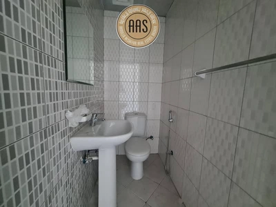 Close To Carrefour 2Bhk With Store Rooms 1 Payment Family Building-4