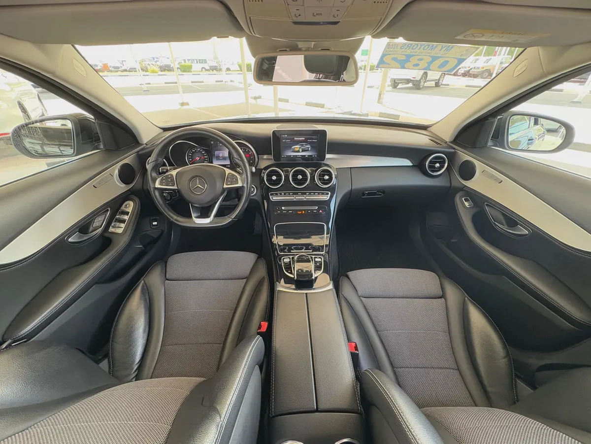 Mercedes-Benz C-Class C250, 2016, Japanese Specs-10-10