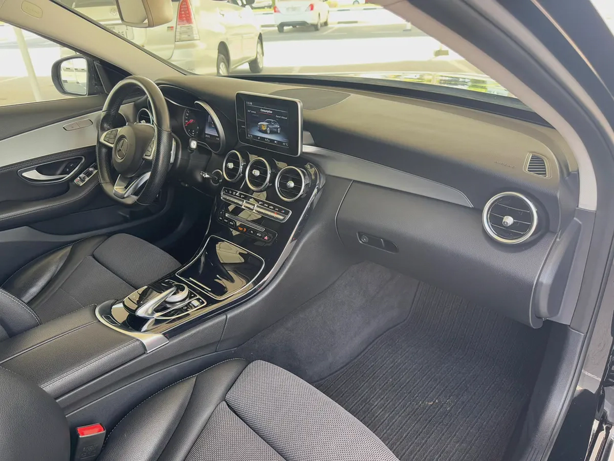Mercedes-Benz C-Class C250, 2016, Japanese Specs-11-11