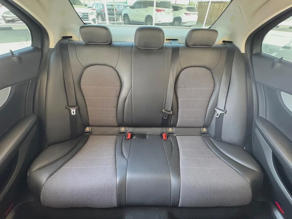 Mercedes-Benz C-Class C250, 2016, Japanese Specs