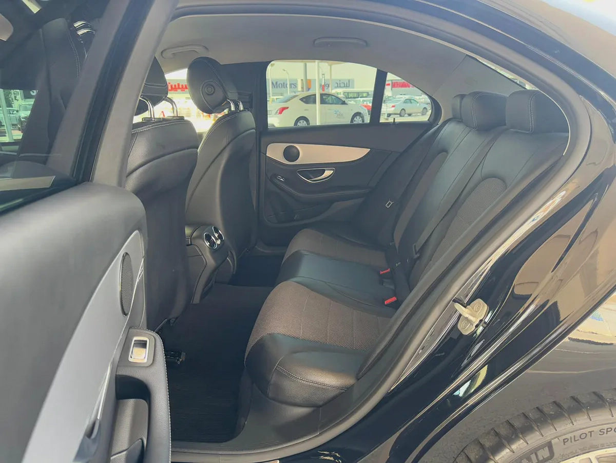 Mercedes-Benz C-Class C250, 2016, Japanese Specs-15-15