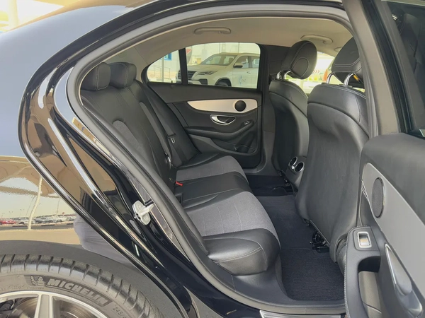 Mercedes-Benz C-Class C250, 2016, Japanese Specs