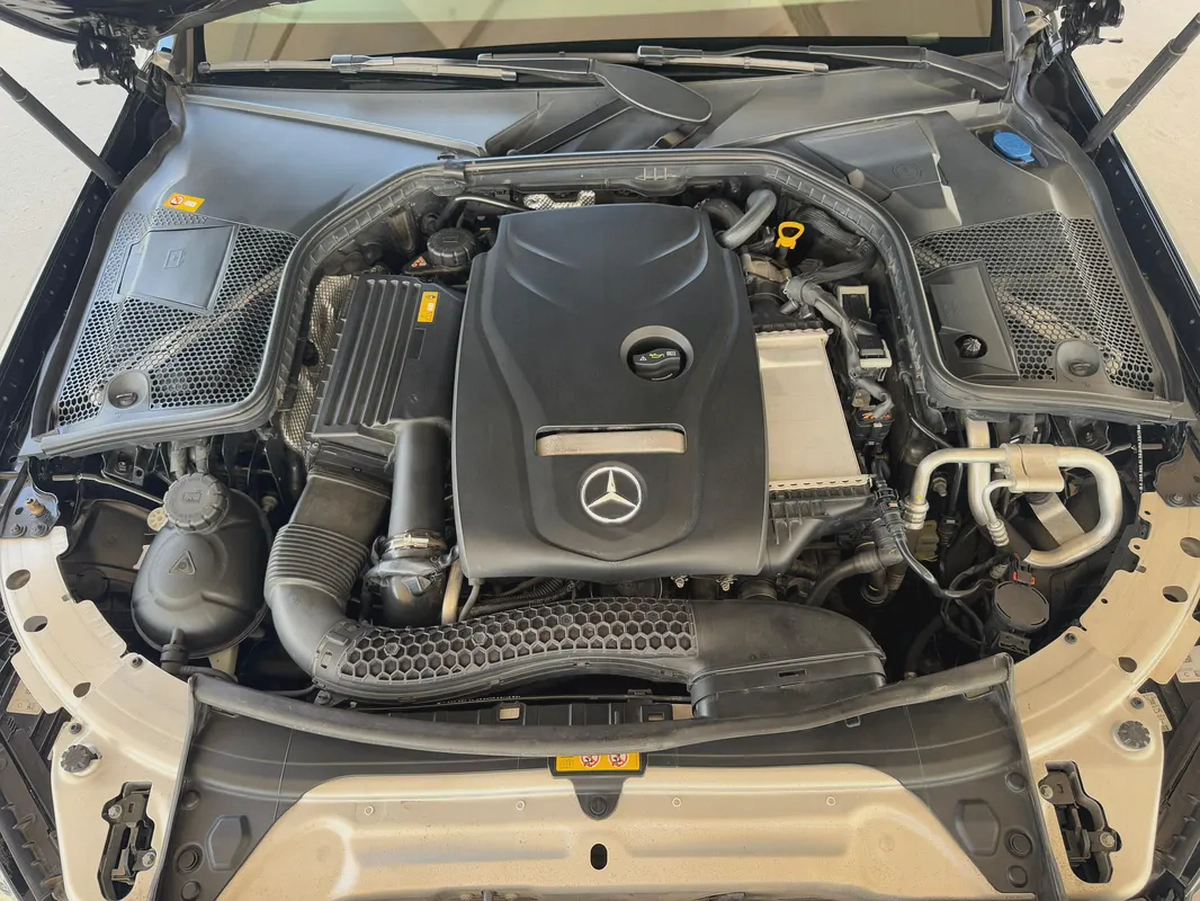 Mercedes-Benz C-Class C250, 2016, Japanese Specs-18-18