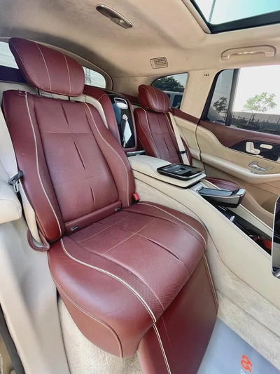 2023 Mercedes Maybach GLS 600 GCC-13