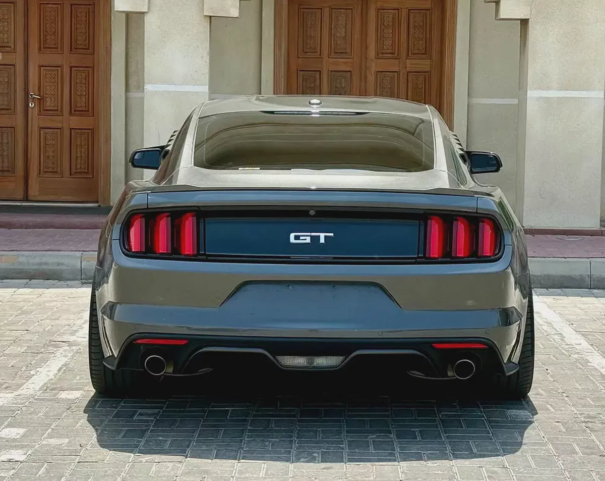 2017 Ford Mustang GT - American Specs - Performance V8-4-4