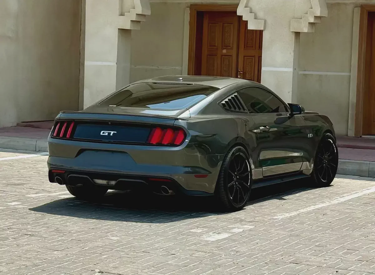 2017 Ford Mustang GT - American Specs - Performance V8-5-5